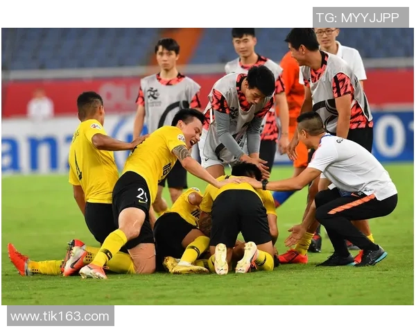 广州恒大击败山东鲁能晋级亚冠八强，会师恒大德比