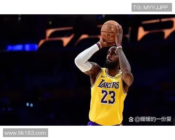 詹姆斯带队逆转获胜,湖人豪取七连胜创纪录 詹姆斯带队逆转获胜,湖人豪取七连胜创纪录